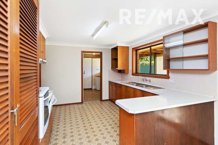 Fourth view of Homely house listing, 18 Pinaroo Drive, Glenfield Park NSW 2650