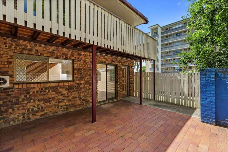 Second view of Homely unit listing, 3/14 Armadale Street, St Lucia QLD 4067