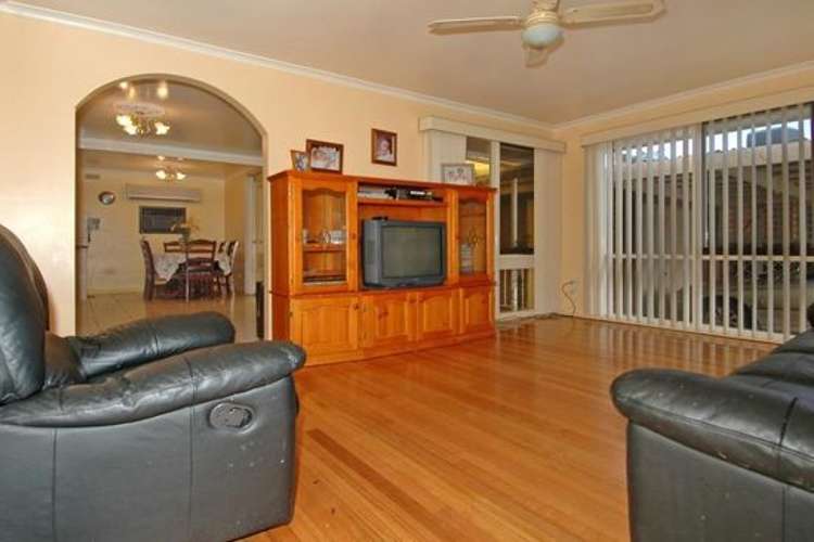 Fourth view of Homely house listing, 15 Hothlyn Drive, Craigieburn VIC 3064