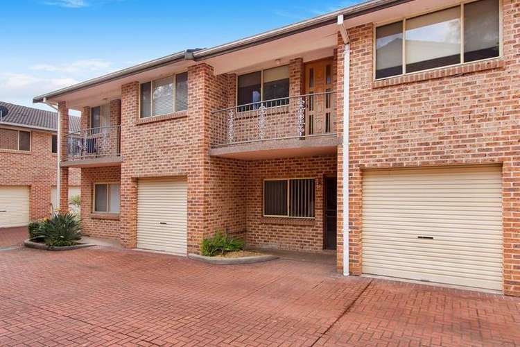 Main view of Homely townhouse listing, 2/3 Santley Crescent, Kingswood NSW 2747