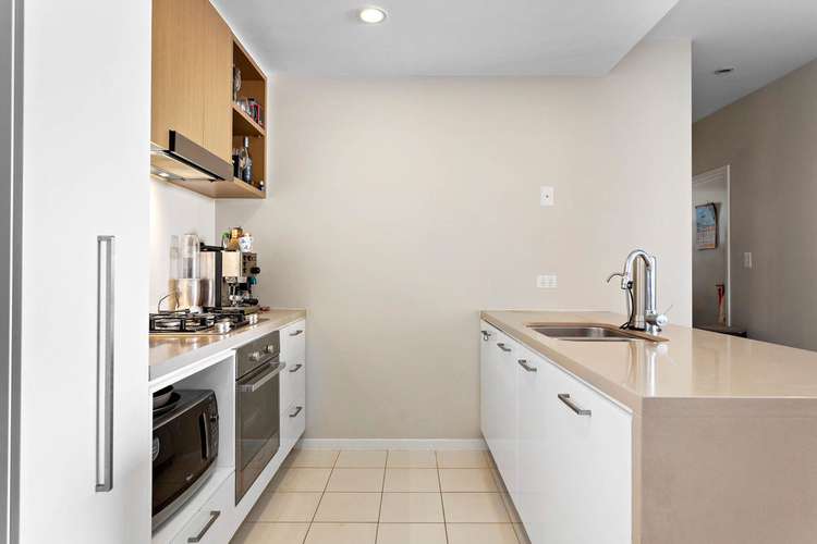 Third view of Homely apartment listing, 4001/37c Harbour Road, Hamilton QLD 4007