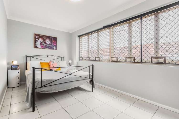 Fifth view of Homely blockOfUnits listing, 25 Thornton Street, Surfers Paradise QLD 4217