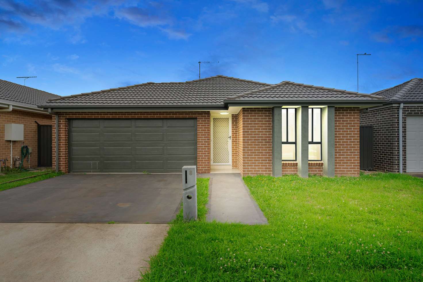 Main view of Homely house listing, 8 Daylesford Close, Ropes Crossing NSW 2760