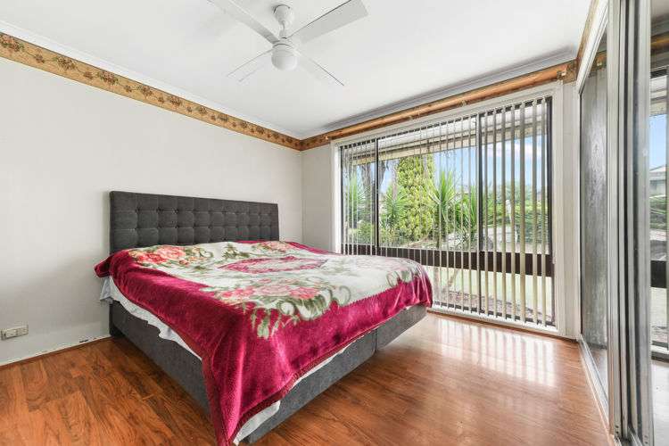 Fifth view of Homely house listing, 7 Serpentine Place, Eagle Vale NSW 2558