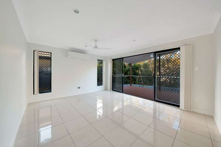 Fifth view of Homely semiDetached listing, 159B J Hickey Avenue, Clinton QLD 4680