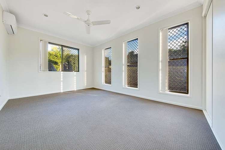 Seventh view of Homely semiDetached listing, 159B J Hickey Avenue, Clinton QLD 4680