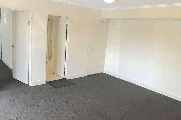 Fourth view of Homely apartment listing, 102V 68 Vista St, Mosman NSW 2088