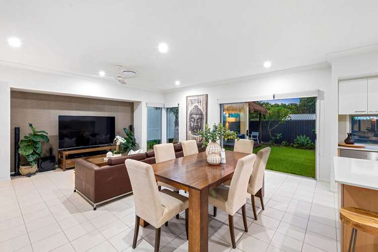 Sixth view of Homely house listing, 2 Barrington Crescent, Wakerley QLD 4154