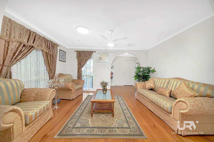 Seventh view of Homely house listing, 37 Bainbridge Close, Craigieburn VIC 3064