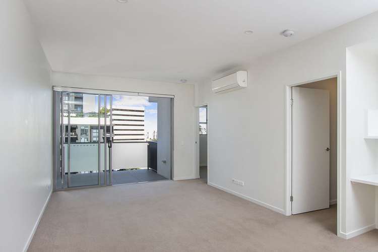 Fourth view of Homely apartment listing, 70/55 Princess Street, Kangaroo Point QLD 4169