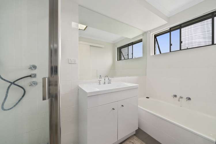 Sixth view of Homely apartment listing, 2/34 Mitre Street, St Lucia QLD 4067