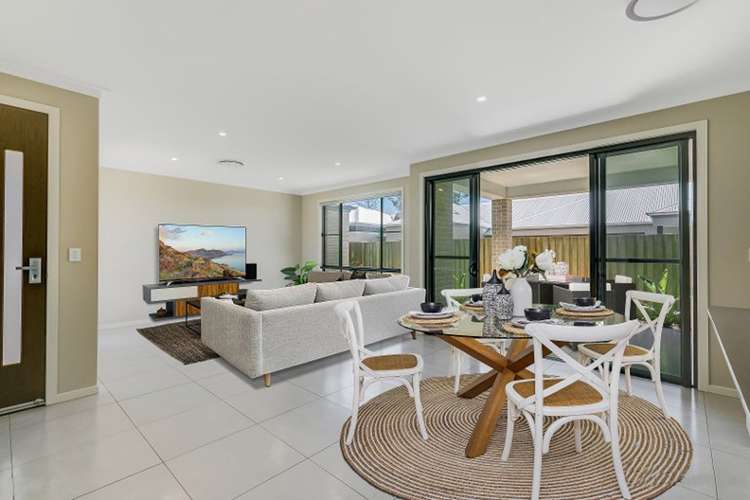 Sixth view of Homely unit listing, 4/14 Yarrow Close, Middle Ridge QLD 4350