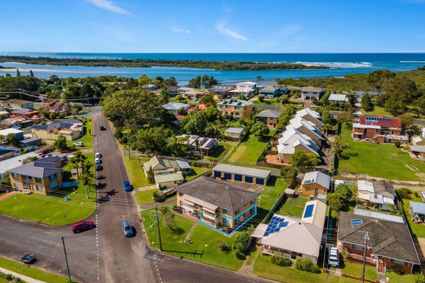 Main view of Homely unit listing, 1/52 Bonville Street, Urunga NSW 2455