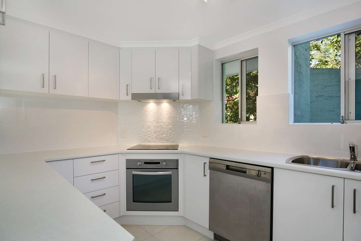 Main view of Homely townhouse listing, 2/53 Durham Street, St Lucia QLD 4067
