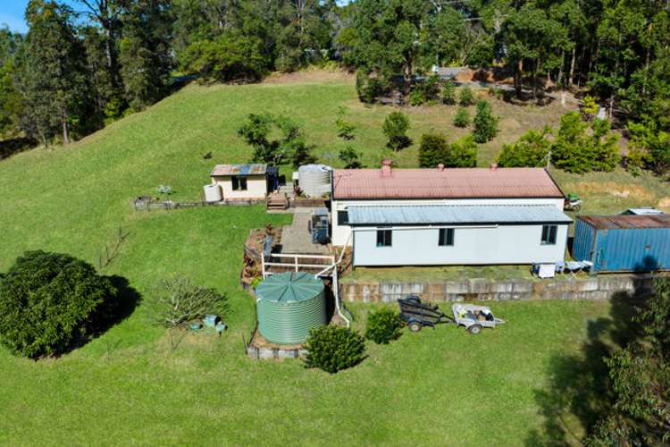 71 Towen Mount Road, Towen Mountain QLD 4560