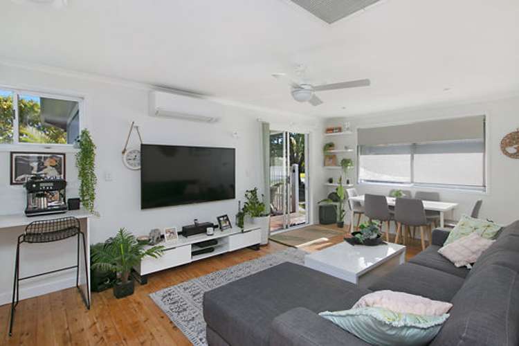 Third view of Homely semiDetached listing, 1/21 Blue Waters Crescent, Tweed Heads West NSW 2485