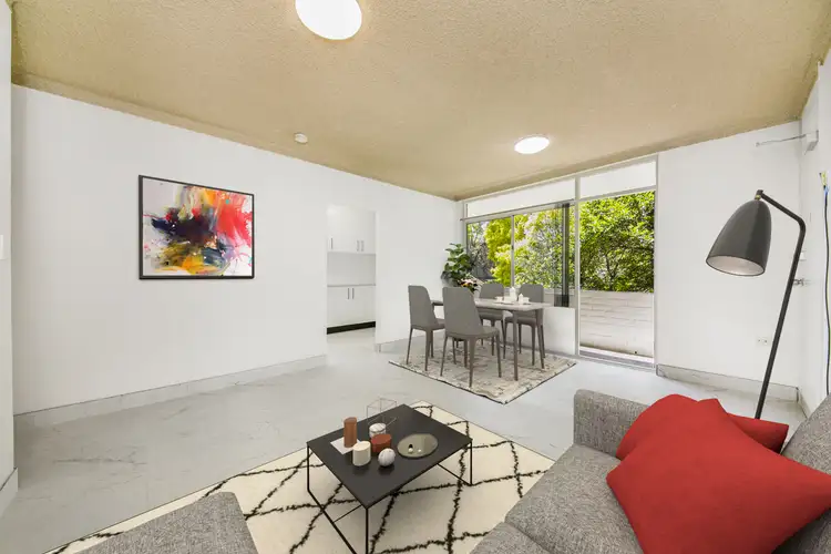 31/22 Newman St