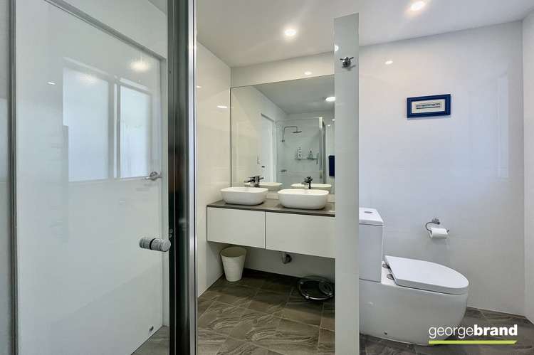 Second view of Homely unit listing, 258 Avoca Drive, Green Point NSW 2251