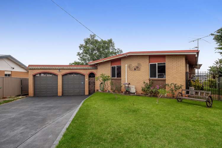 2 Bullock Street, Rockville QLD 4350