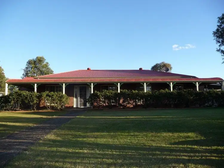 20 Roland Court, Peak Crossing QLD 4306