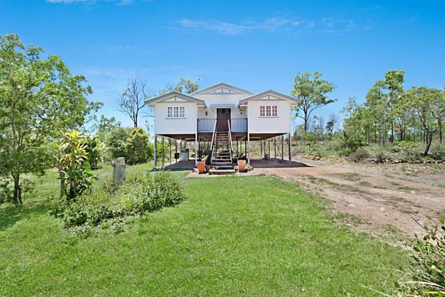 Main view of Homely acreageSemiRural listing, 39 Endeavor Rd, Bluewater Park QLD 4818