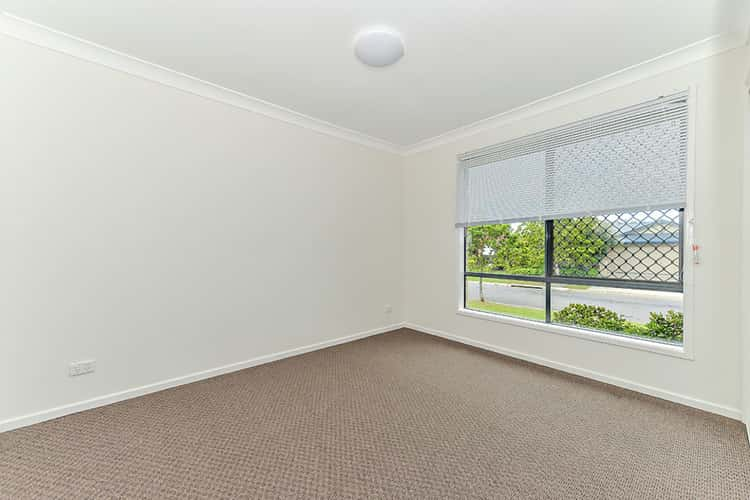 Second view of Homely house listing, 10 Lindsay Street, Hemmant QLD 4174