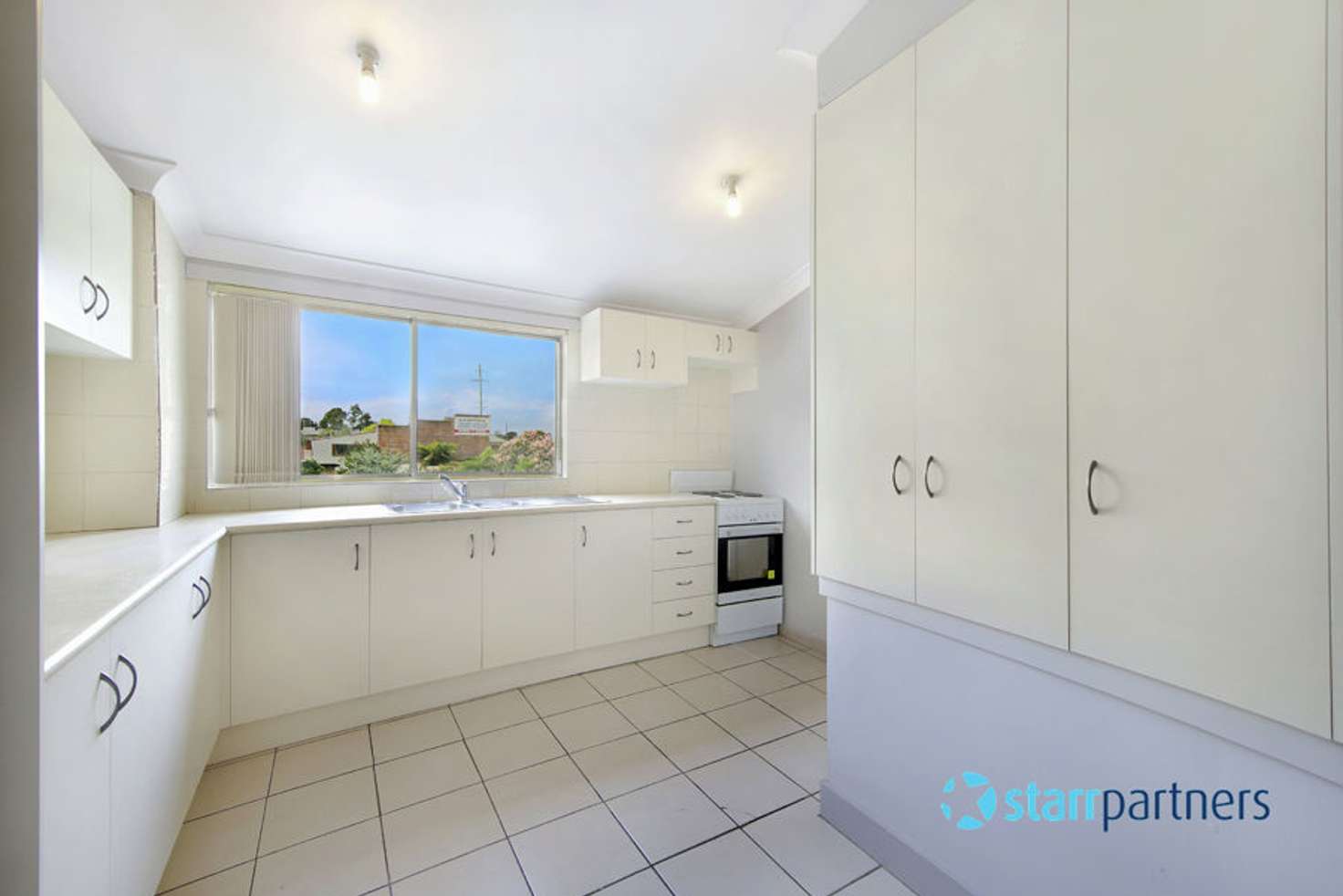 Main view of Homely unit listing, 2/2-4 Garfield Road East, Riverstone NSW 2765