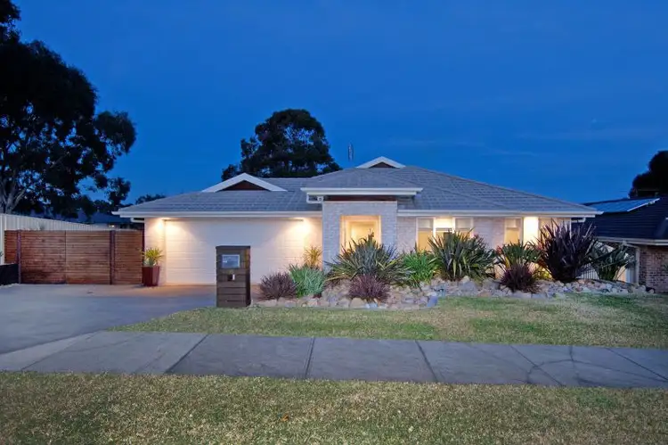 15 Watanga Crescent, Wyee Point NSW 2259