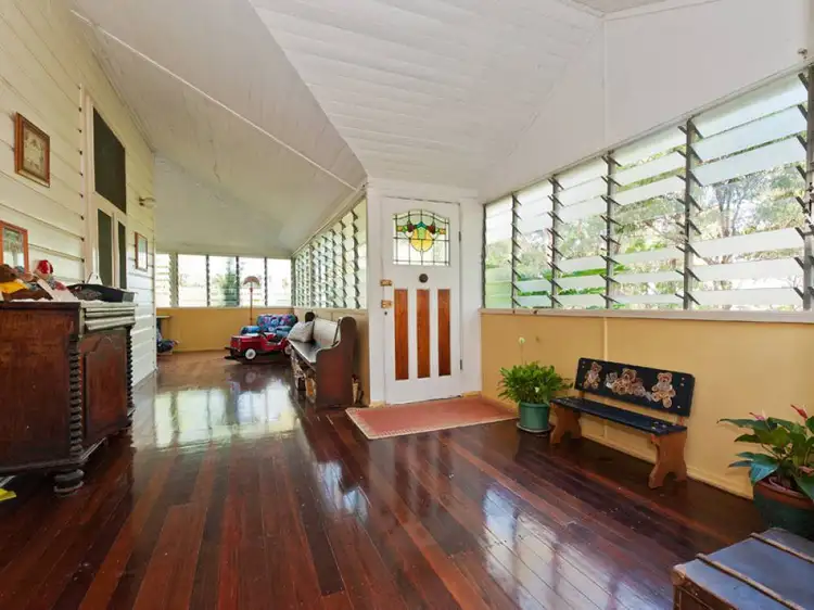 10 Ella Place, Windaroo QLD 4207
