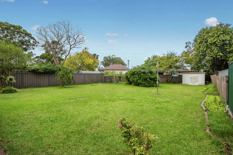 Second view of Homely house listing, 2 Gibbons Place, Marayong NSW 2148