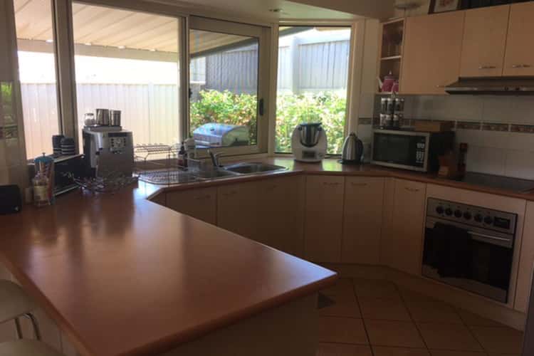 Fifth view of Homely house listing, 4 Amamoor Court, Forest Lake QLD 4078