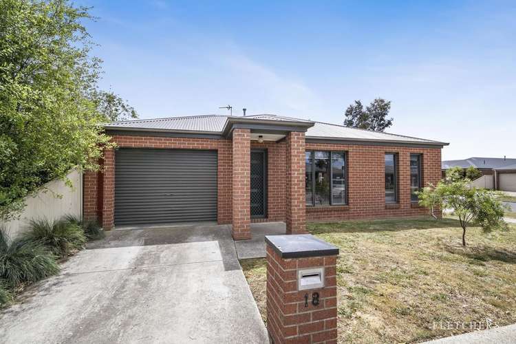 18 Ascot Gardens Drive, Delacombe VIC 3356