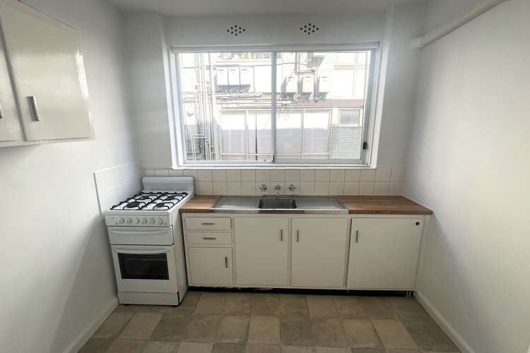 Main view of Homely apartment listing, 2/43B Chapel Street, St Kilda VIC 3182
