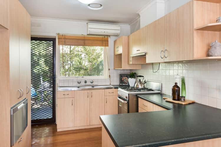 Fifth view of Homely unit listing, 2/3 Durham Road, Surrey Hills VIC 3127