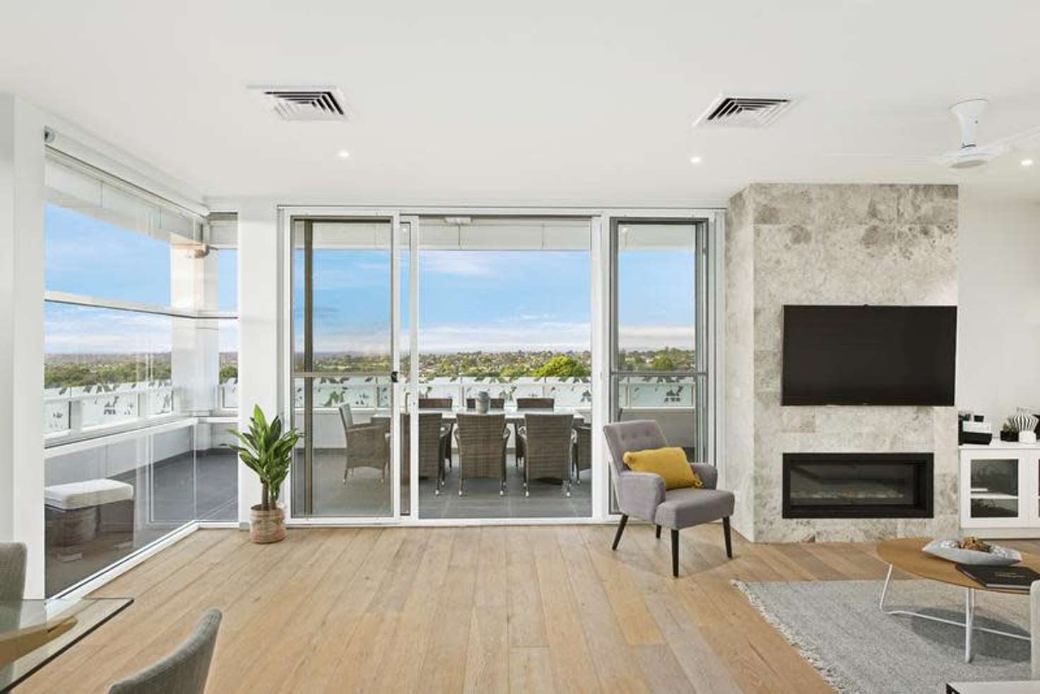 Main view of Homely unit listing, 401/200 Whitehorse Road, Balwyn VIC 3103