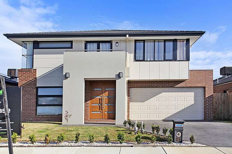 Main view of Homely house listing, 121 Wheelers Park Drive, Cranbourne North VIC 3977