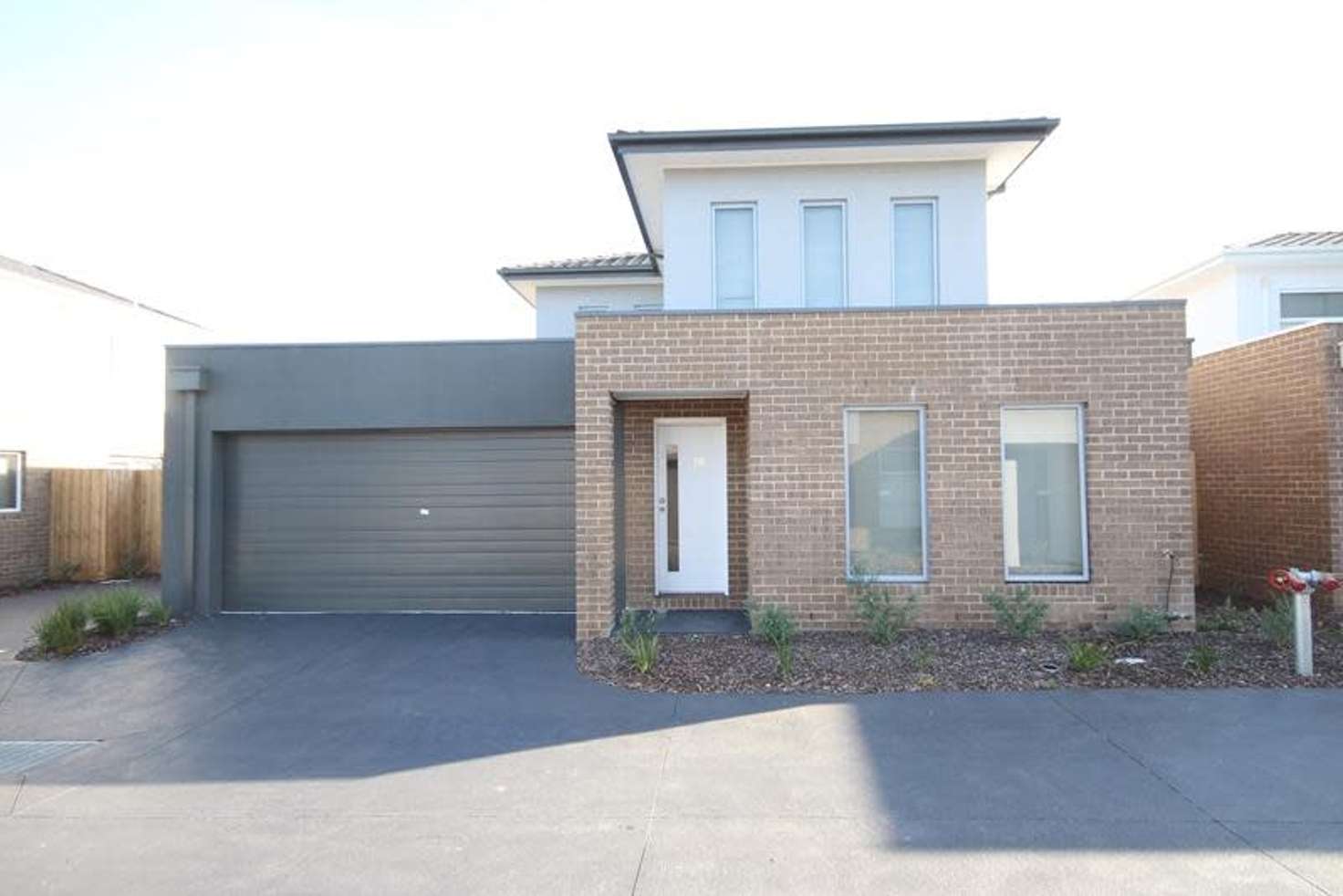 Main view of Homely townhouse listing, 18 Sunflower Circuit, Carrum Downs VIC 3201