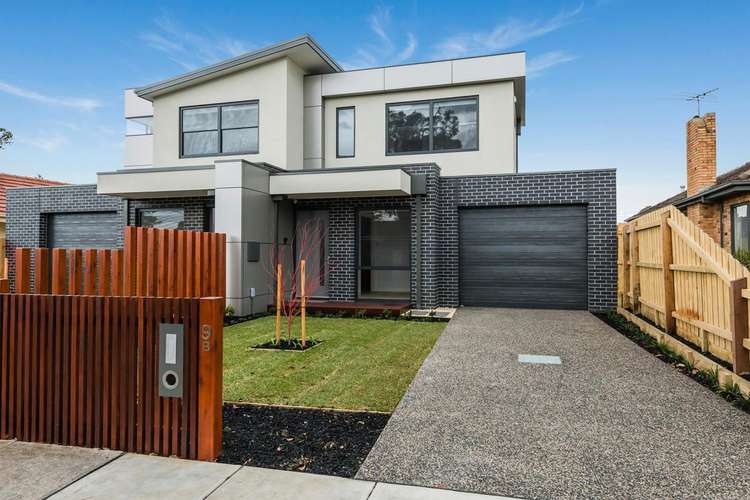 Main view of Homely townhouse listing, 9B Windsor Avenue, Bentleigh VIC 3204