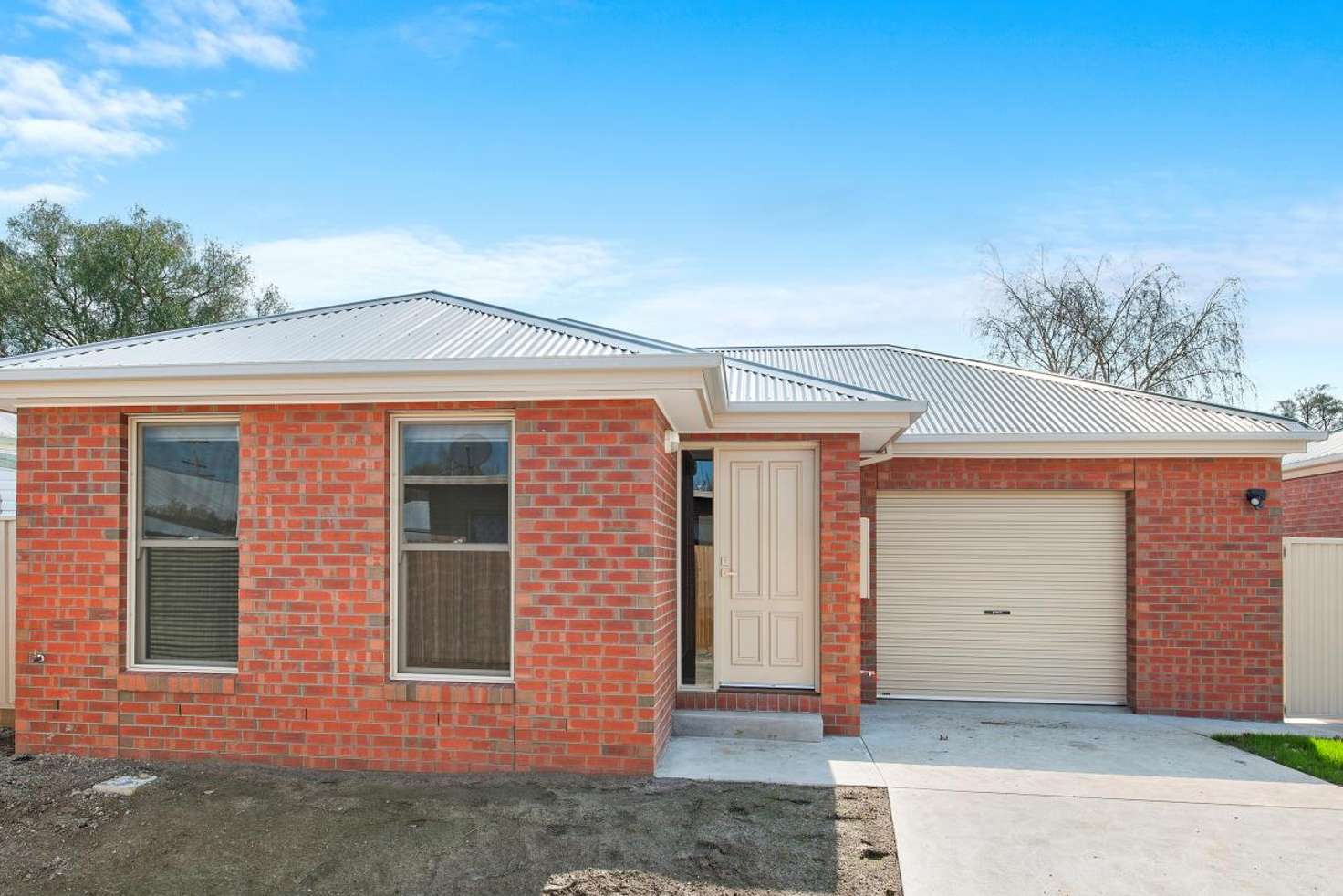 Main view of Homely townhouse listing, 24 Watermans Place, Ballarat Central VIC 3350