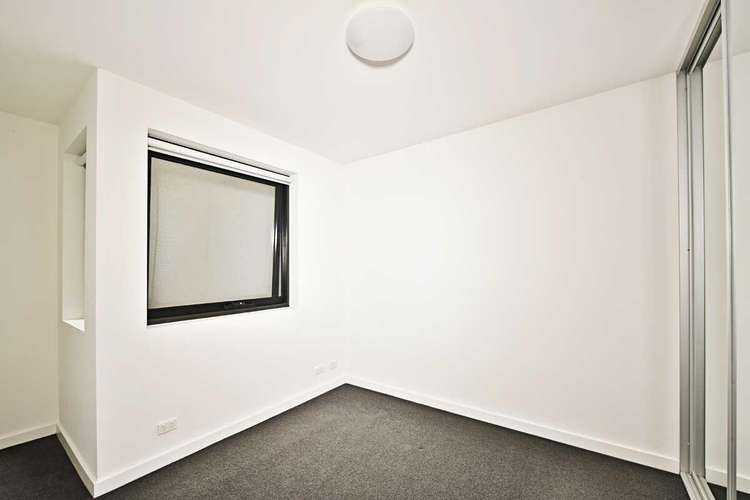 Fifth view of Homely apartment listing, 203/405 St Kilda Road, Melbourne VIC 3004