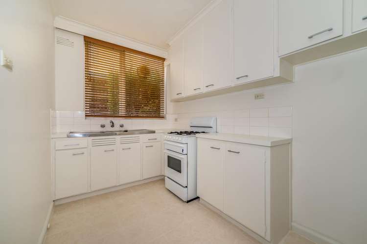 Fifth view of Homely apartment listing, 2/3 Carinya Crescent, Caulfield North VIC 3161