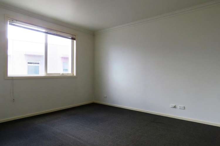 Fourth view of Homely apartment listing, 5/105 Orrong Crescent, Caulfield North VIC 3161