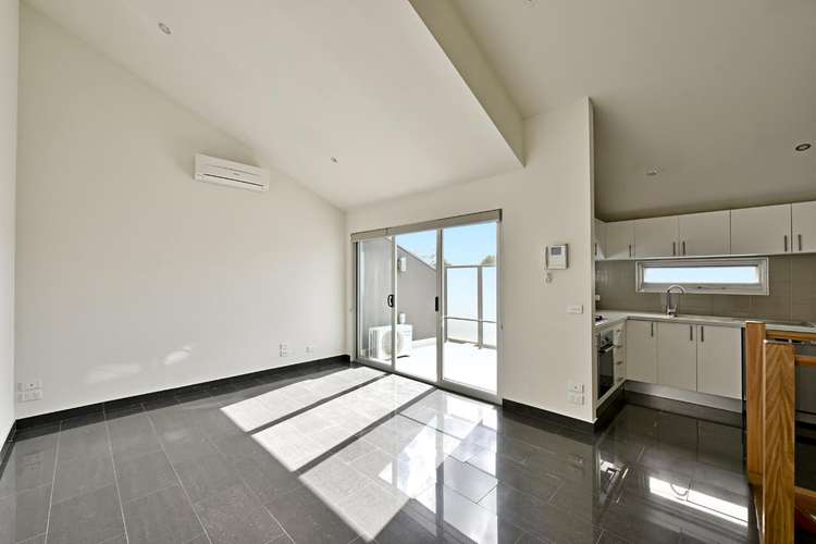 Second view of Homely apartment listing, 05/29 Holloway Street, Ormond VIC 3204