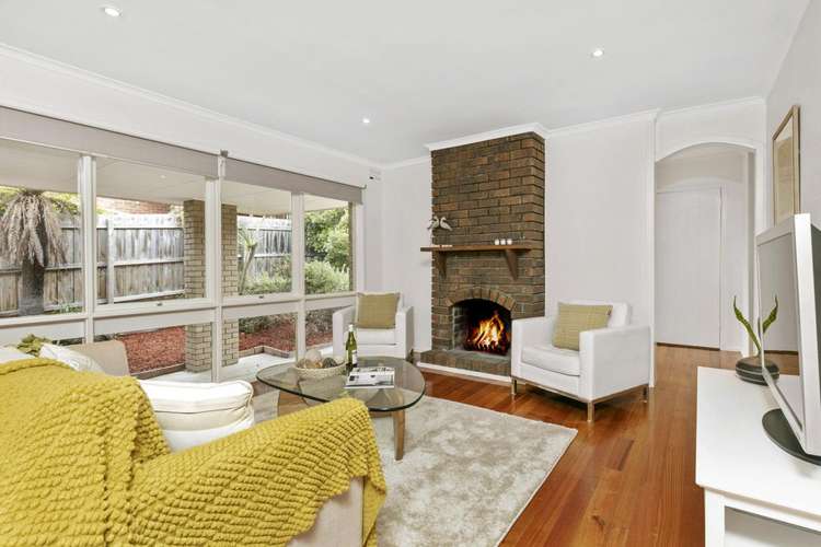 Second view of Homely house listing, 6 Turnberry Court, Frankston VIC 3199