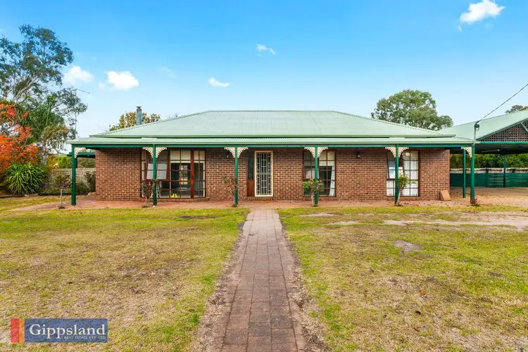 12 Rosstrevor Avenue, Briagolong VIC 3860