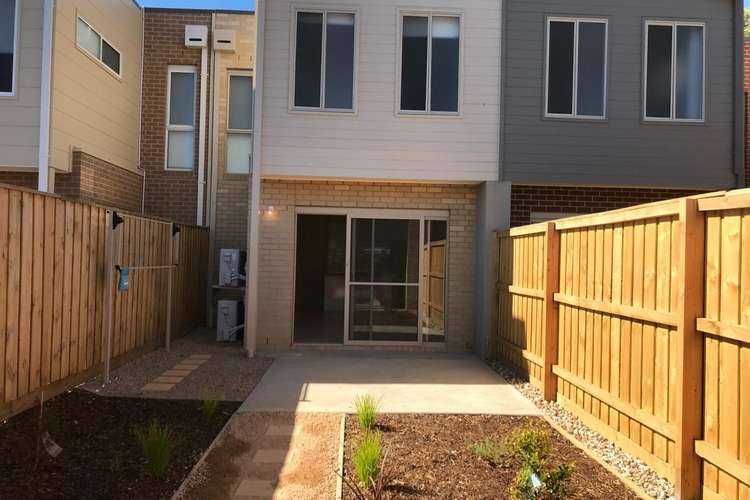 Fourth view of Homely townhouse listing, 8 Kenyte Walk, Doreen VIC 3754
