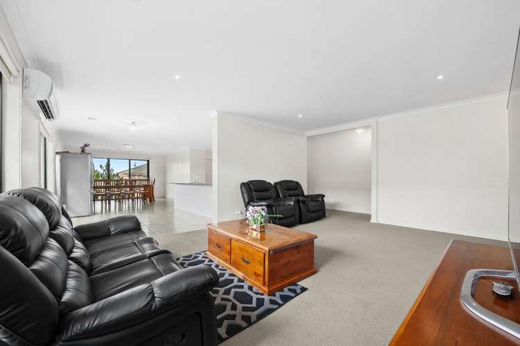 Fourth view of Homely house listing, 16 Oberon Street, Alfredton VIC 3350