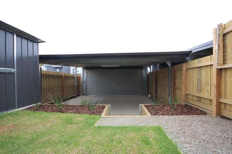 Fifth view of Homely townhouse listing, 33 Harris Street, Lynbrook VIC 3975