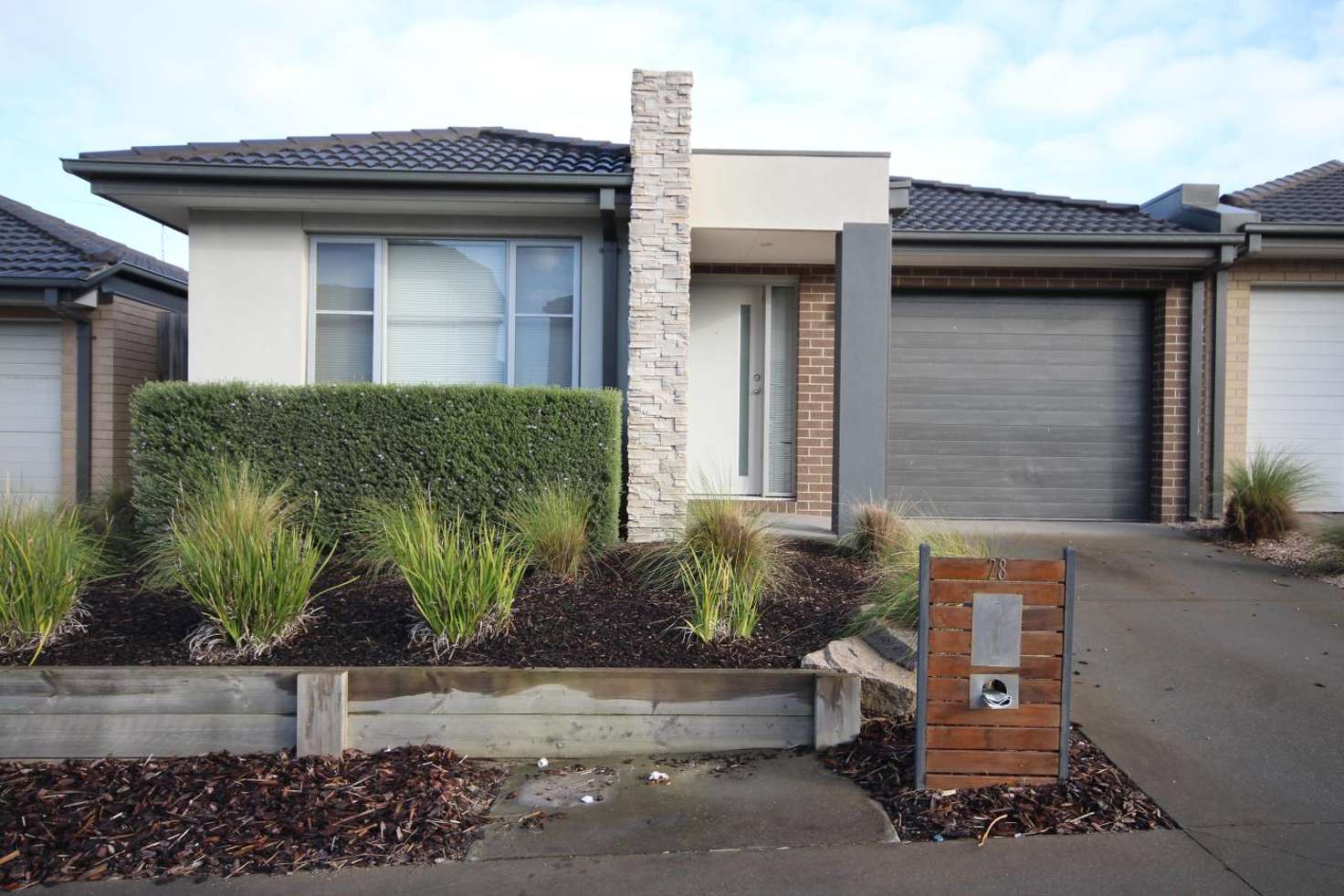 Main view of Homely unit listing, 28 Botany Drive, Carrum Downs VIC 3201