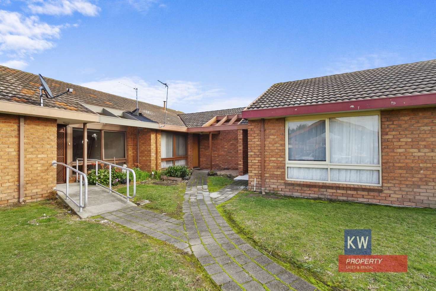 Main view of Homely unit listing, 26 Cove Place, Morwell VIC 3840